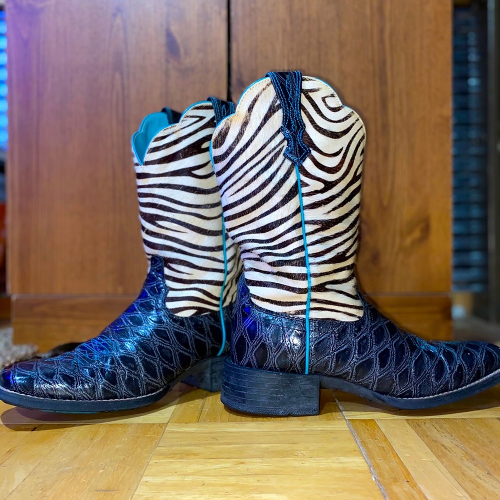 Ariat Western Boot Black Anteater Print Zebra